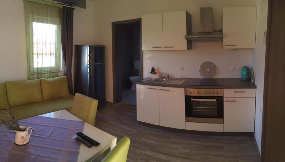 Apartmani Villa Anna Razanac Luaran gambar